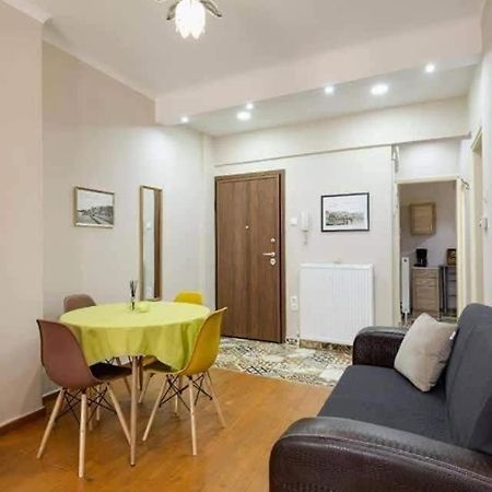 Private Pristine Balcony Home- Heart Of The Center Tesalonika Bagian luar foto