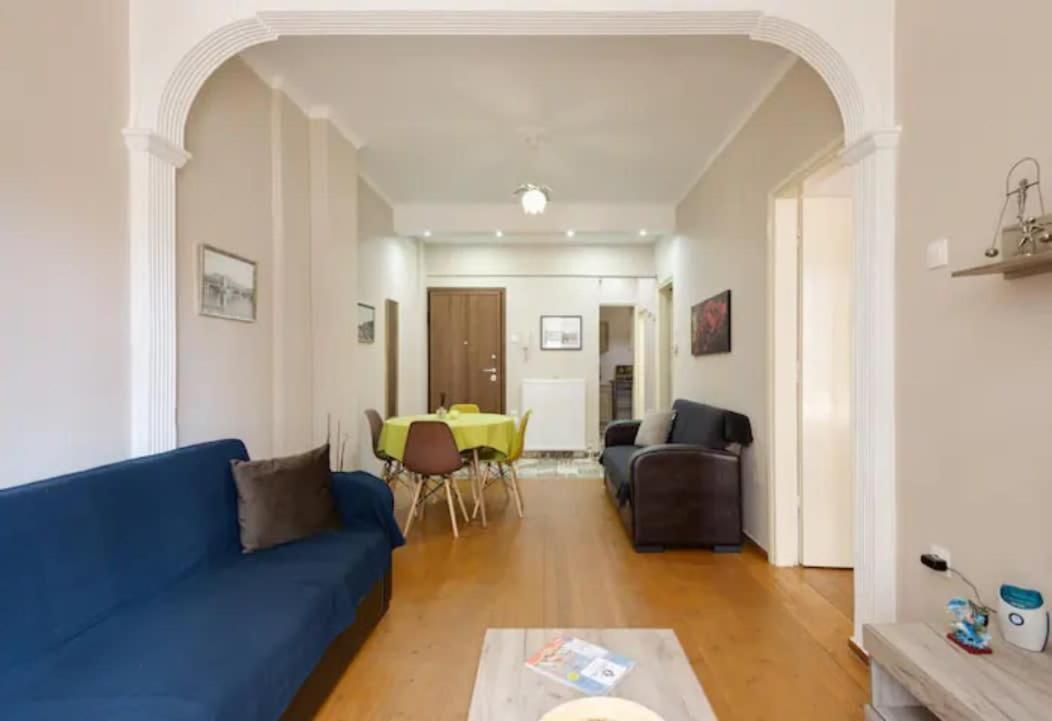 Private Pristine Balcony Home- Heart Of The Center Tesalonika Bagian luar foto